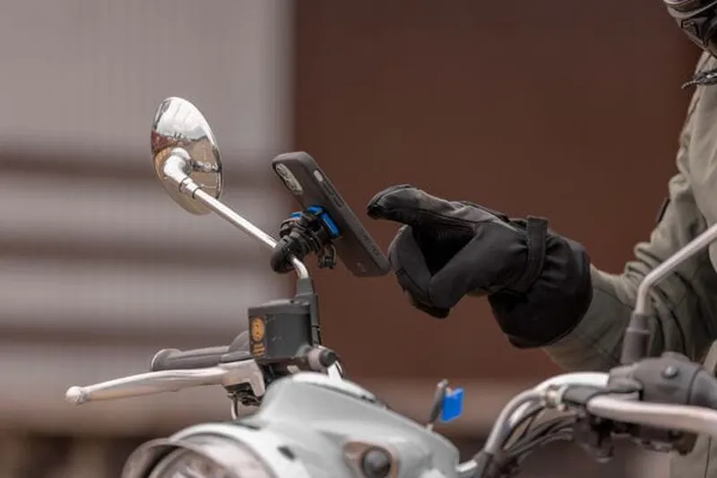 Quad Lock Motorcycle Vibration Dampener in Black-2